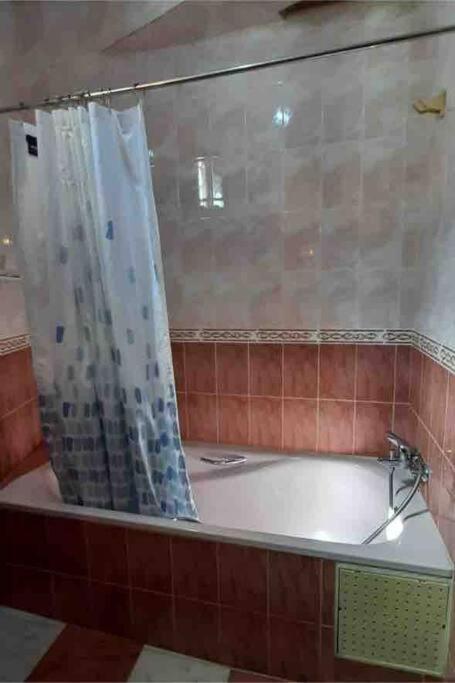 Apartment Oumnia 1 - City Center Tanger Ngoại thất bức ảnh