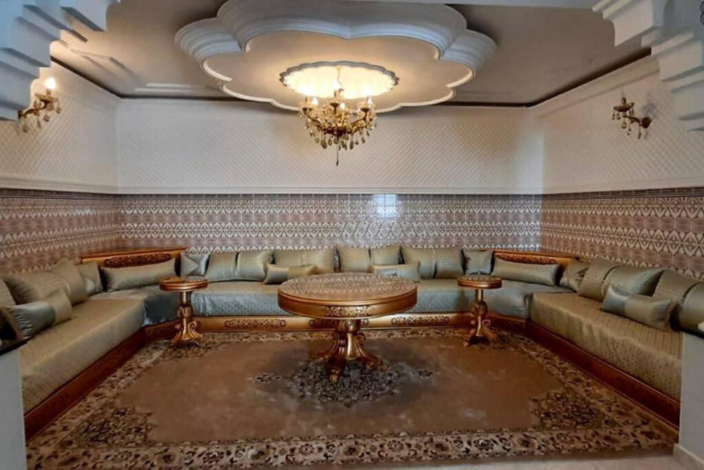Apartment Oumnia 1 - City Center Tanger Ngoại thất bức ảnh